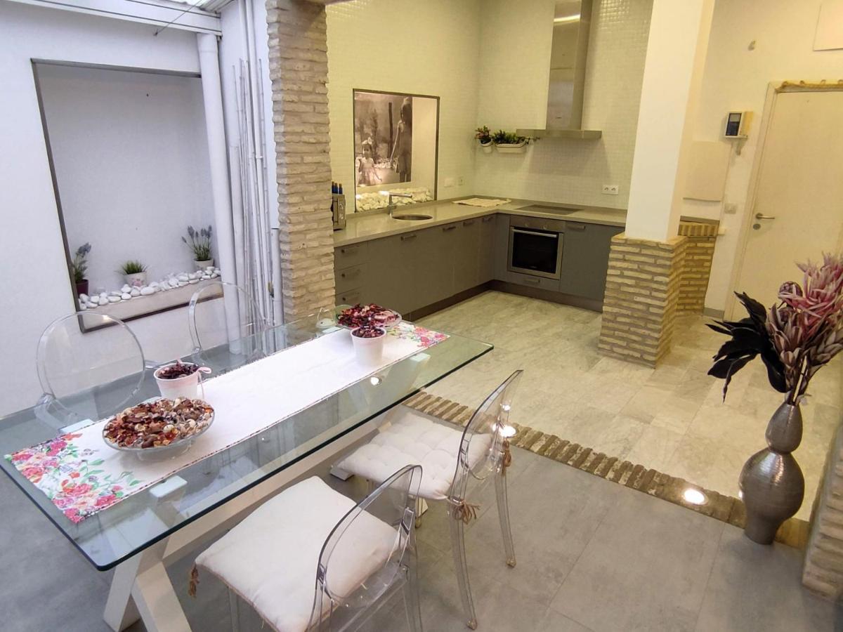 Apartamento Un Jardin En La Alfalfa - Kainga Homes Севиля Екстериор снимка